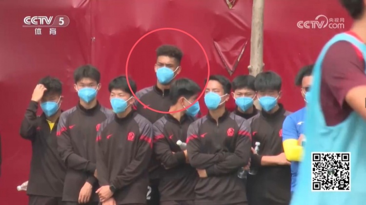 無緣U17國足名單，張洪福隨恒大足校觀摩國少隊訓練