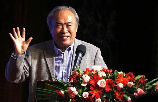 詹俊悼念嚴俊君：《足球》報伴隨著我成長，是我和父親共鳴的橋梁