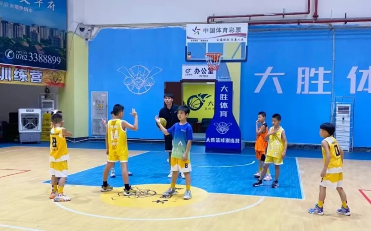 廣東河源體彩少兒籃球培訓(xùn)班：結(jié)營不散場，夢(mèng)想正啟航