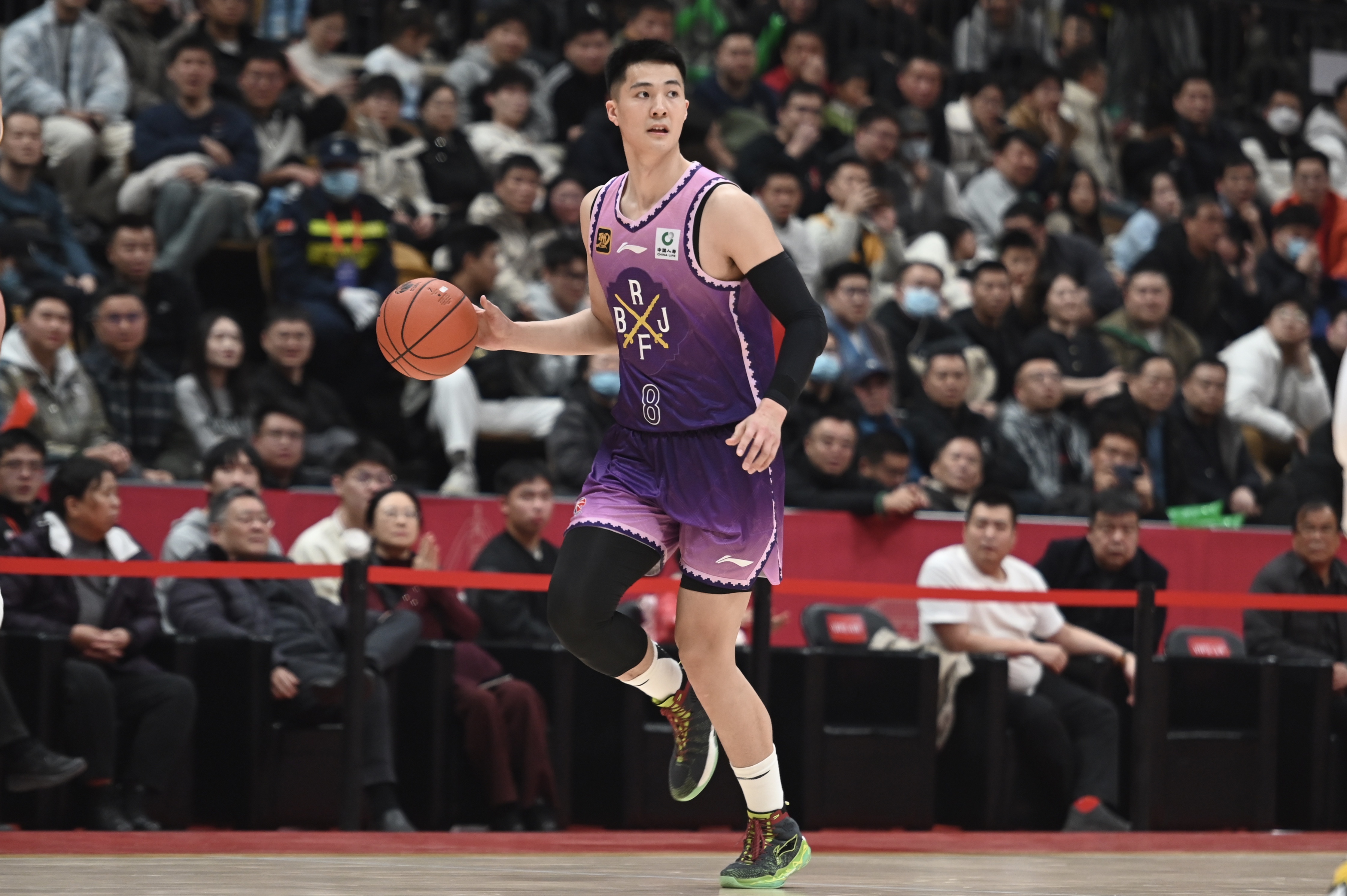 替補高效！朱松瑋5中5拿到12分5板2助2斷