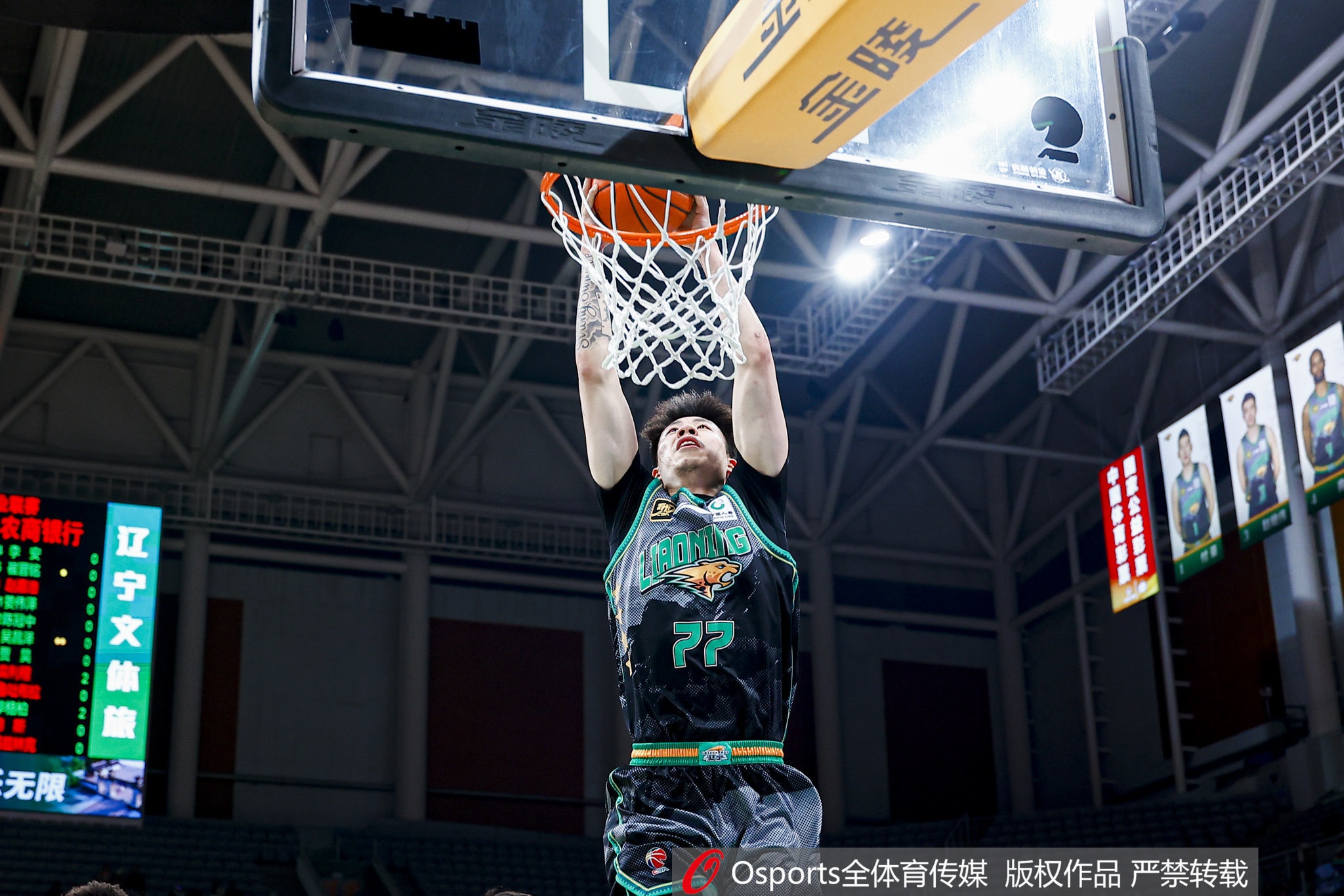 合理且高效！張鎮(zhèn)麟出場(chǎng)24分鐘10中6得12分&送6助攻 正負(fù)值+28
